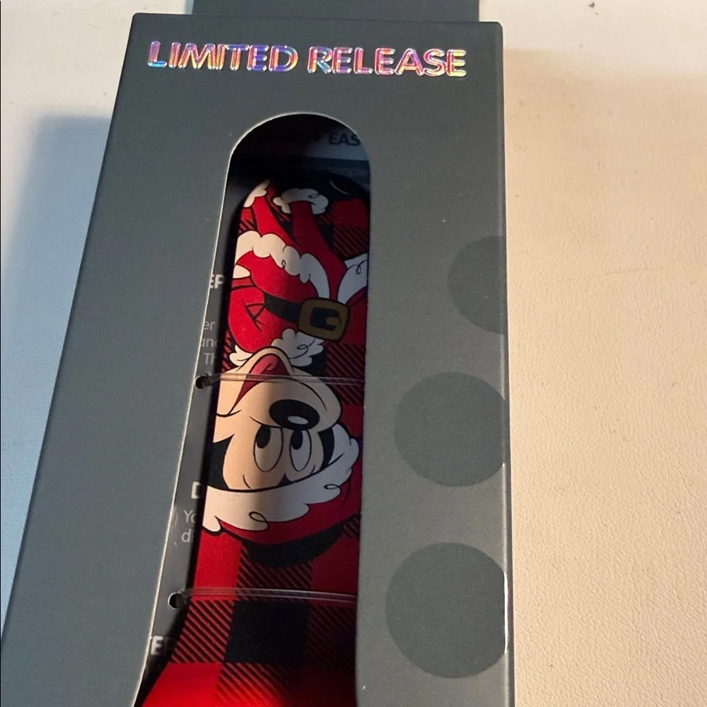 Disney MagicBand+ - Santa Mickey Mouse And Holiday Castle limited release